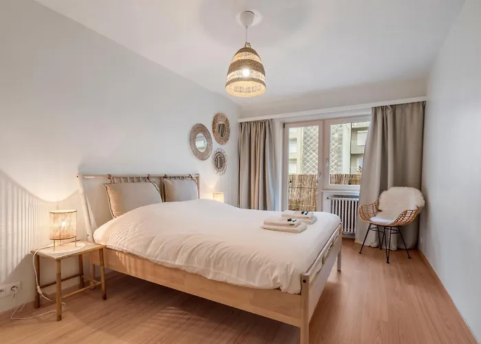 Beautiful Spacious Apartment 100M From The Beach With 2 Terraces & Private Garage Box